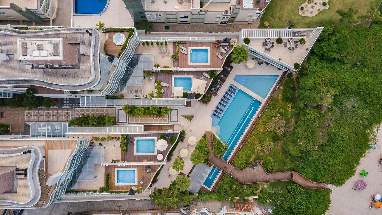 Varandas Do Atlantico - Confortavel Apto Em Condominio Pe Na Areia 봄비나스