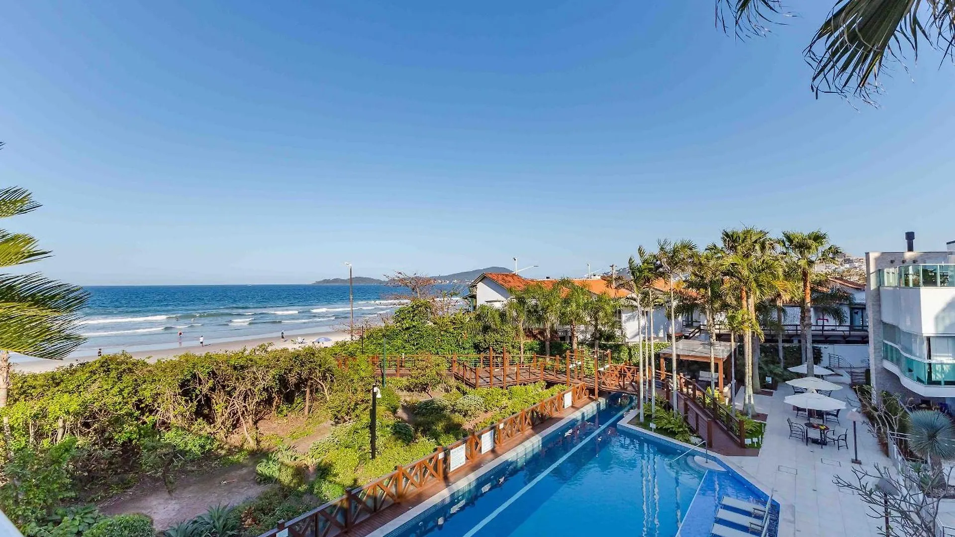 아파트 Varandas Do Atlantico - Confortavel Apto Em Condominio Pe Na Areia 봄비나스